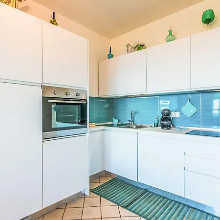 아파트 Eco Del Mare By Interhome *